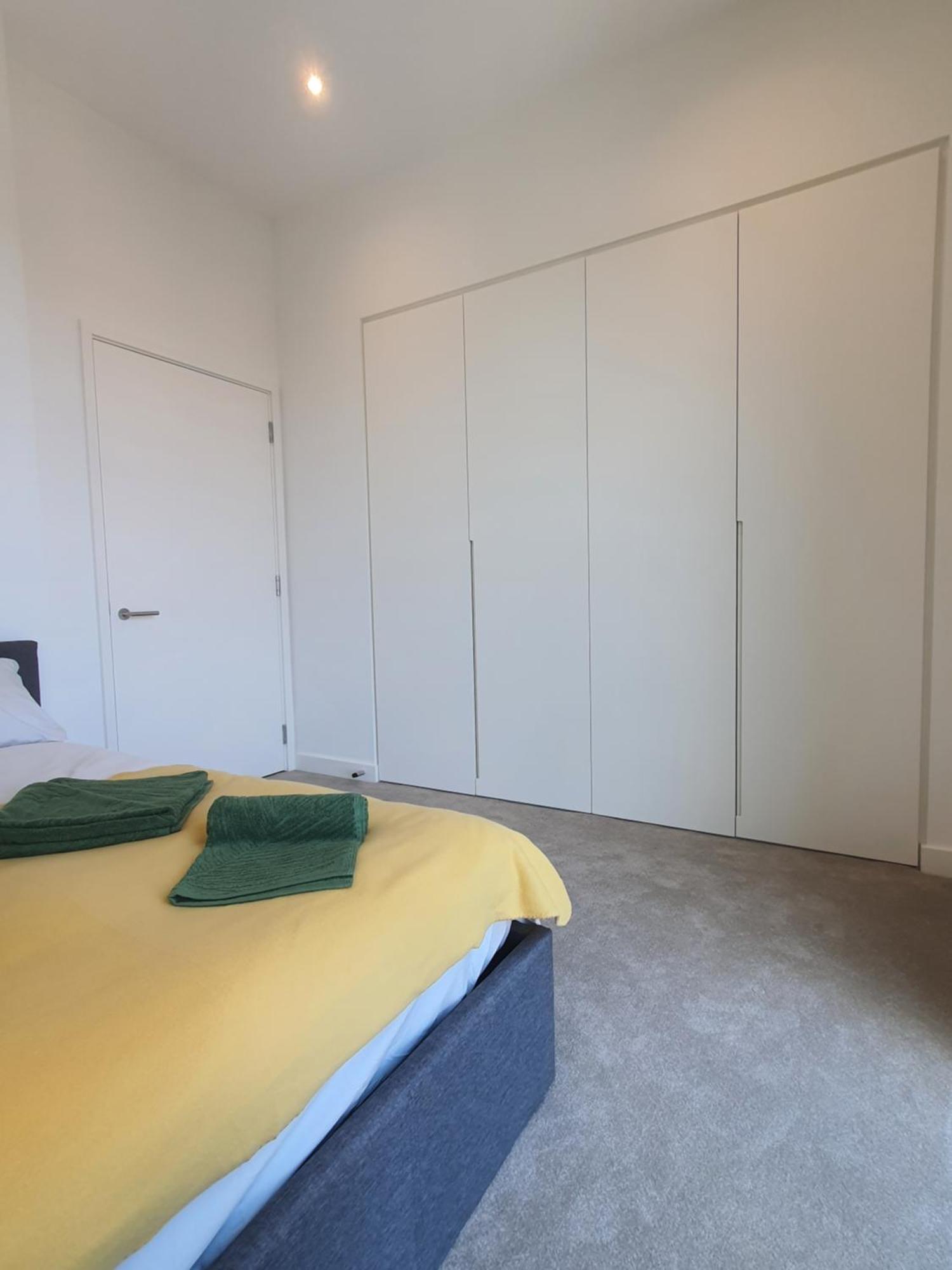 Cozy Room With Private Bathroom In Luxurious Flat Лондон Екстериор снимка